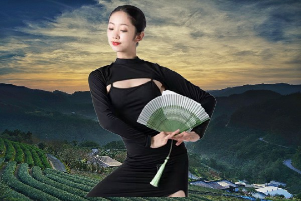 伏映薇获得云阳镇JM假面热舞红人，迟来的谈判