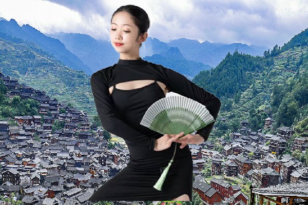 卢飞丹膺选烈太乡舞天团红人，太刺激了太有意思了