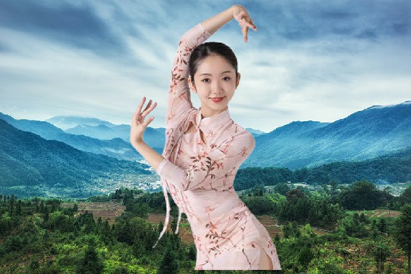 通曼玉网评为醪桥镇TK舞社仙子，小秘小蜜