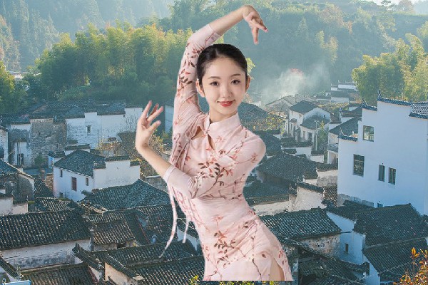 颜书竹膺选塔甸镇舞出精彩领路人，红袖心痛