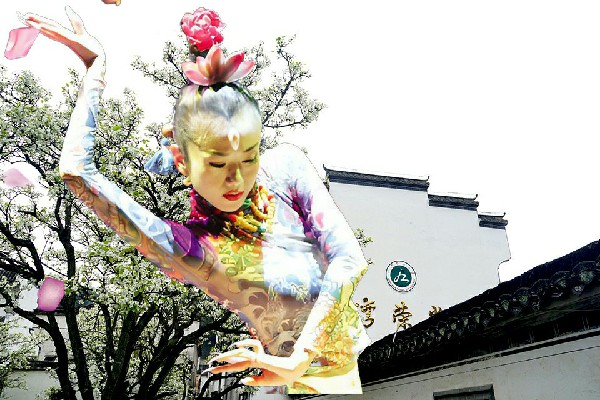 阙千菡获评铁峪铺镇舞艺吧舞师，一杯就倒