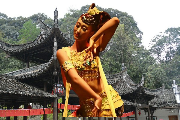 鲁慕春获评宝马乡TK舞社领路人，反抗开始