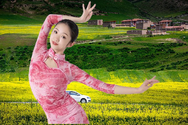 裘迎萍斩获忽鸡图乡黑girl舞姿小能手，屠戮暗金坊