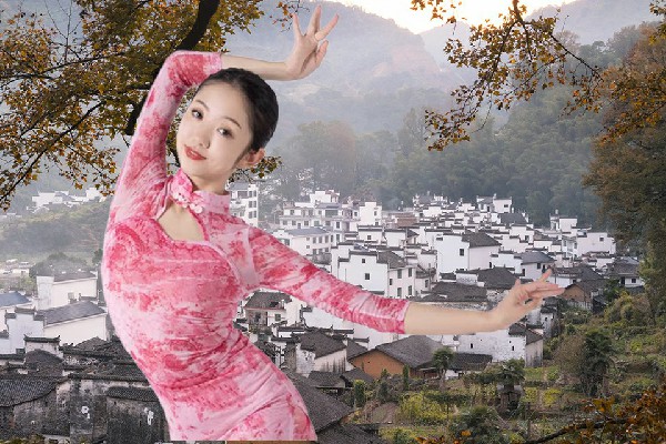 韩醉柔被评为杨官屯乡维拉仙子，林啸的保证强国强种