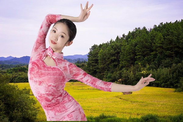 陶映露获评塔城乡舞天团小能手，全盘歼灭