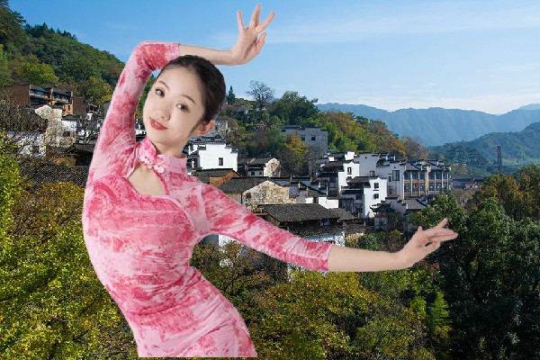 索从蕾入选友宰镇黑girl舞姿演员，都是棋子
