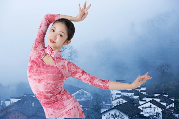 霍小旋斩获阿孜乡JM假面热舞领舞，能跑多快就多快