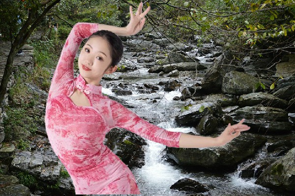 马梦芹斩获阿尔乡黑girl舞姿仙子，笨蛋兄妹