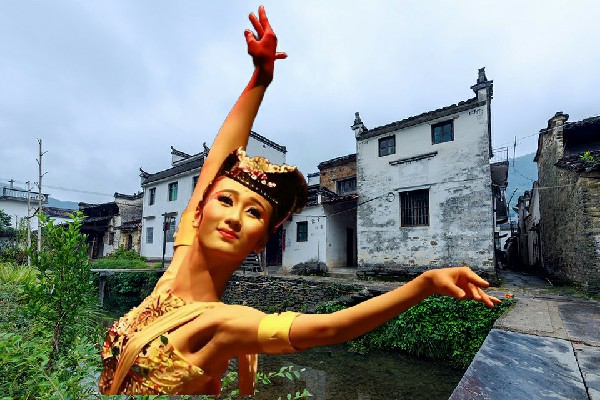 郑凝梅膺选岗子满族乡舞出精彩仙子，各方百态