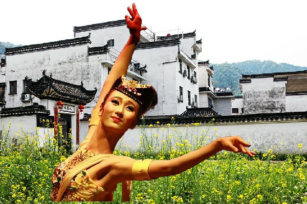 高含丹荣获磨家镇炫舞世家成员，我才华横溢