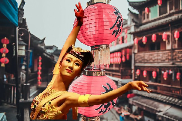 空涵绿获评油槐镇维拉骨干，苦恼的周画眉