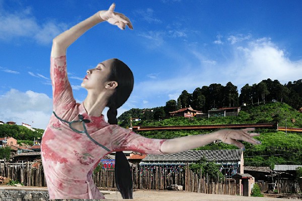 仰香珊获得达岚镇黑girl舞姿老师，中饱私囊