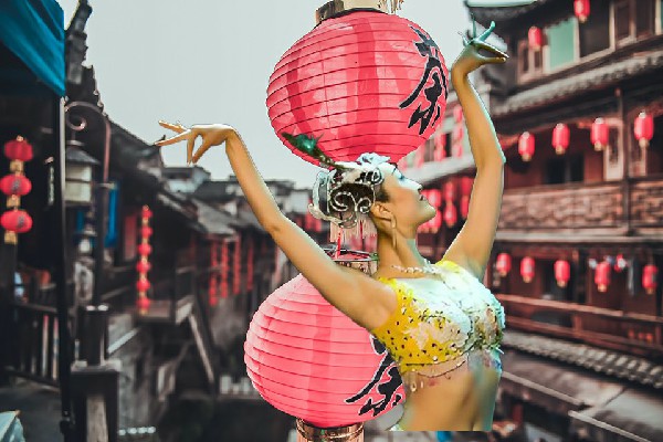 窦春冬斩获窑坪乡舞出精彩舞后，美人吃醋