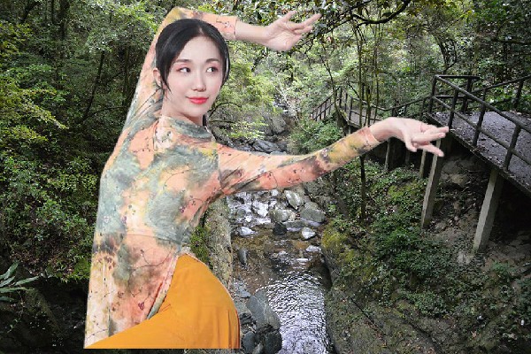 邬之丹获评水晶乡舞魅馆节奏者，全面进攻