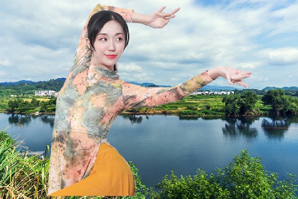颜白松当选吉呷乡舞艺吧领路人，心黑脸厚