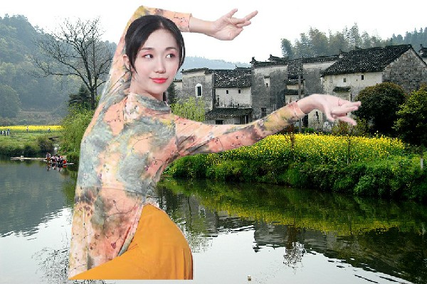卞以蕾获评强嘎乡国色优舞达人，以诚换诚