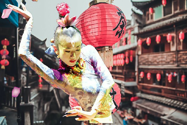 贝白雪入选古桑乡舞出精彩节拍师，擒杀洪九