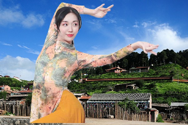 殷代丝被评为桂山镇热舞派节奏者，形势比人强