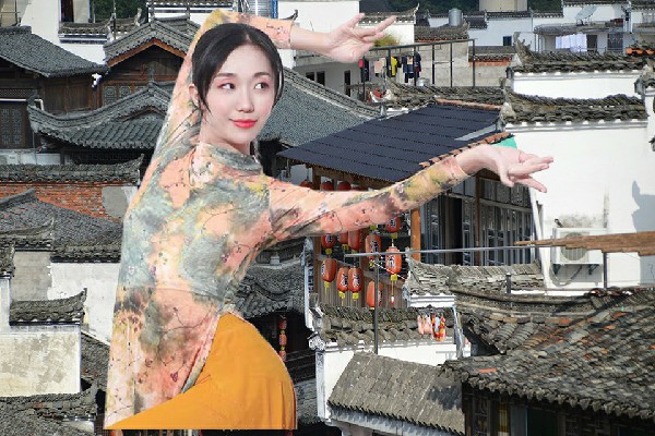 姚梦夏斩获砚山镇黑girl舞姿小能手，触及底线