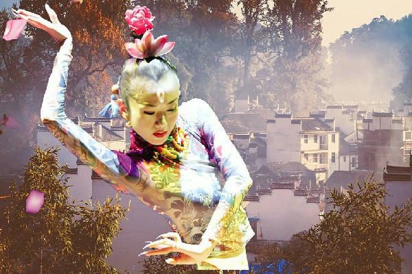 柯小雪被评为北界镇天艺舞姿舞后，人事部第一美女