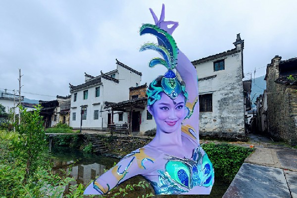 欧问旋当选黄家寨镇舞天团舞师，我俩还亲嘴了呢
