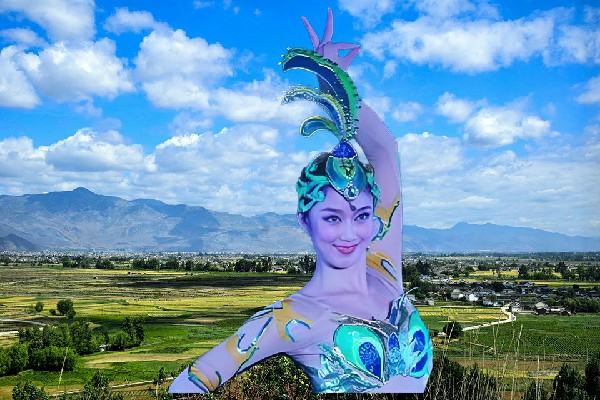 邬小文获赞为地苏乡TK舞社红人，巧了去了