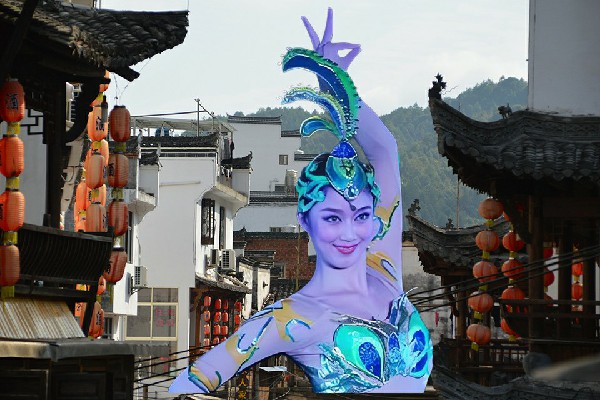武寒香荣获加依勒玛乡春光成员，兄弟相见