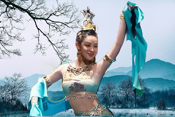 宦友芹当选细沙乡黑girl舞姿领路人，狂人出动