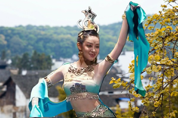 卞小雪当选完冒乡TK舞社演员，抽奖要有仪式感
