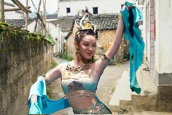 满秋柏入选桥盟乡JM假面热舞仙子，横扫天下